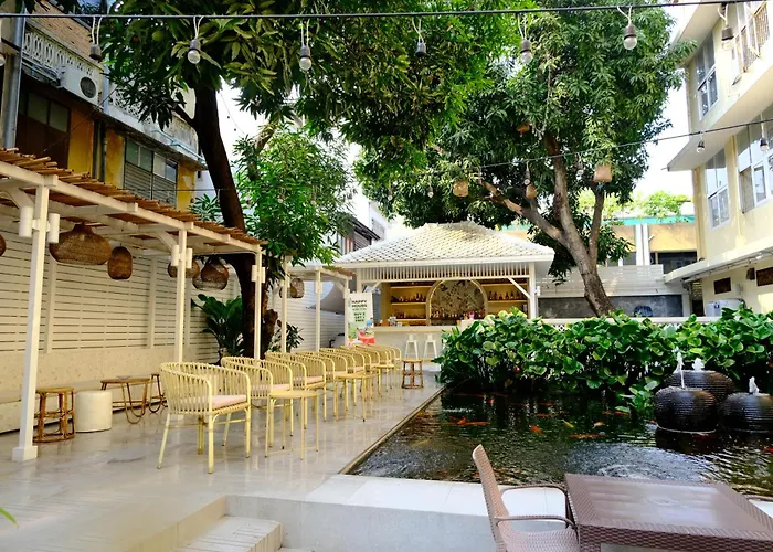 Issara By D Hostel
